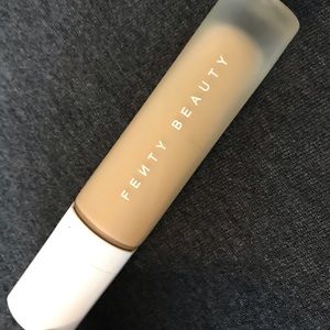 Fenty Foundation in 290